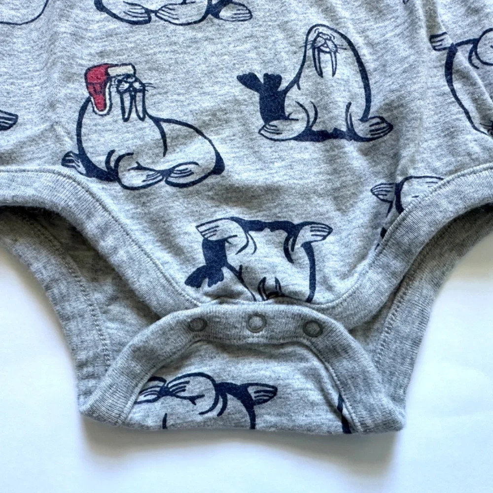 Baby Gap Long Sleeve Onesie Grey Navy Size 3-6M Winter
